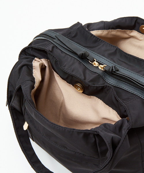 Abahouse Devinette（ドゥヴィネット）の「【Avancer】フェイクレザーコンビナイロントートバッグ（ボストンバッグ・レディース・グレー/ピンクベージュ/ブラック・フリー）」の11枚目の写真