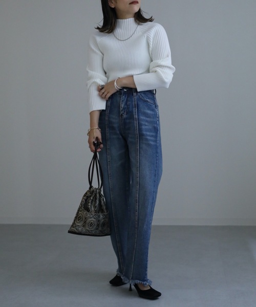 ap retro(アプレトロ)の「シンプルハイネックリブニット(ニット/セーター・レディース・ブラック/ブラウン/オフホワイト/ブルー/グレイッシュベージュ・FREE)」の19枚目の写真