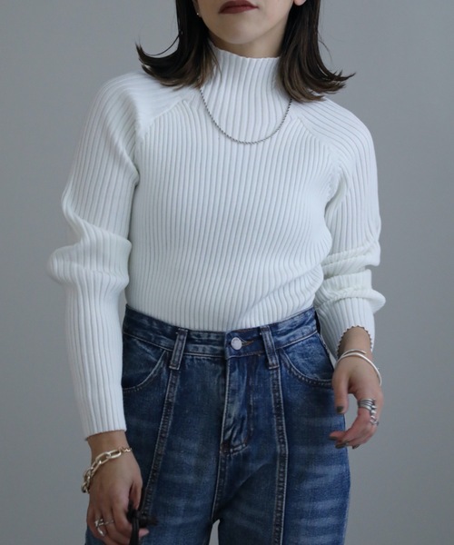 ap retro(アプレトロ)の「シンプルハイネックリブニット(ニット/セーター・レディース・ブラック/ブラウン/オフホワイト/ブルー/グレイッシュベージュ・FREE)」の9枚目の写真