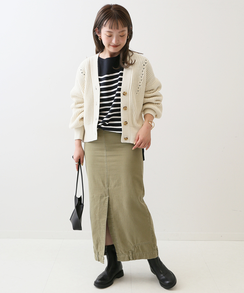 SLOBE IENA - 大人の上品カジュアルにニュアンスグレーカラーのVネック上質ニットカーディガン SLOBE IENA - 大人の上品カジュアルにニュアンスグレーカラーのV