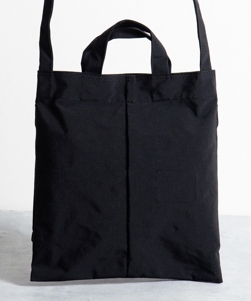 And A(アンドエー)の「ITTI イッチ / ANNIE HELMET VEGETABLE BAG - S / CERATO WR / アニーヘルメットバッグ(Sサイズ) ナイロンショルダーバッグ / ITTI-BAG-078-A(ショルダーバッグ・メンズ・ホワイト/ブラック/ブラウン・FREE)」の16枚目の写真