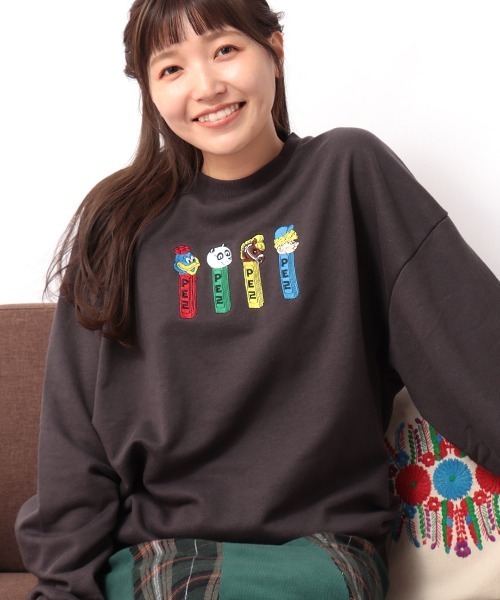チチカカ（チチカカ）の「PEZ 刺繍プルオーバー 【WEB・一部店舗限定】【ユニセックス】（スウェット・レディース・チャコールグレー/カラフル/オレンジ・MEDIUM/LARGE）」の6枚目の写真