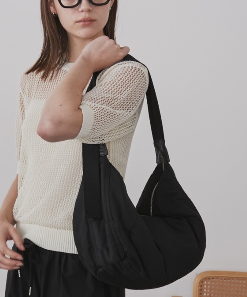 【 】★人気★ホリデーラウンドショルダーバッグ Auntie Rosa Holiday ショルダーバッグ バッグ 「軽量素材