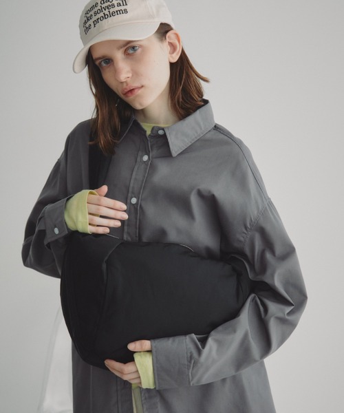 Auntie Rosa Holiday（アンティローザホリデー）の「【軽量素材】ラウンドショルダーバッグ / ボディバッグ（ショルダーバッグ・レディース・アイボリー/ブラック/ベージュ/ブルー/ネイビー/レッド・FREE）」の13枚目の写真