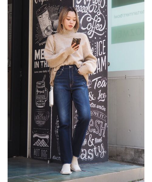 EVRIS(エヴリス)の「ハイネックルーズニットワンピース(ワンピース・レディース・ベージュ/ブラウン/レッド/ブルー・FREE)」の17枚目の写真