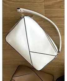 トライアングル切替えハンドバッグ