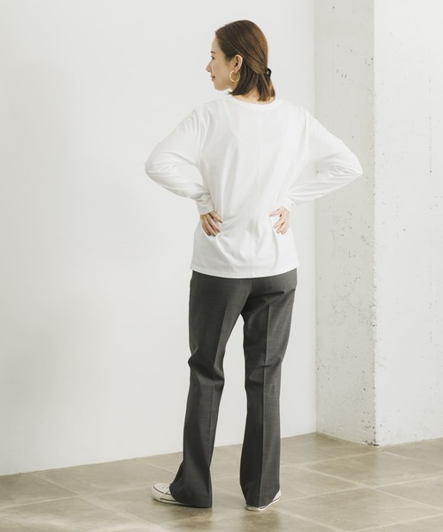 URBAN RESEARCH(アーバンリサーチ)の「クルーネックベーシックカットソー(Tシャツ/カットソー・レディース・オフホワイト・FREE)」の4枚目の写真