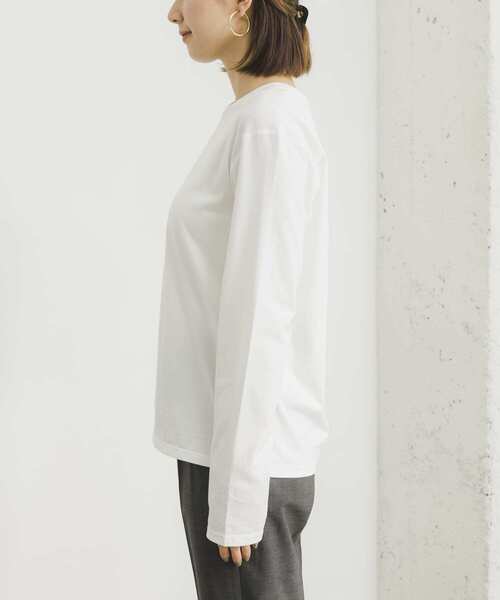 URBAN RESEARCH(アーバンリサーチ)の「クルーネックベーシックカットソー(Tシャツ/カットソー・レディース・オフホワイト・FREE)」の7枚目の写真