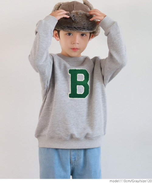 coca（coca）（コカ）の「キッズ 裏毛イニシャルワッペンラグラントレーナー（スウェット・キッズ・ブラウン/グレー・100/110/120/130）」の3枚目の写真