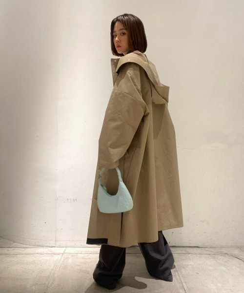 LE CIEL BLEU(ルシェルブルー)の「コットンフードオーバーコート / Cotton Hooded Over Coat(その他アウター・レディース・ベージュ・36)」の12枚目の写真