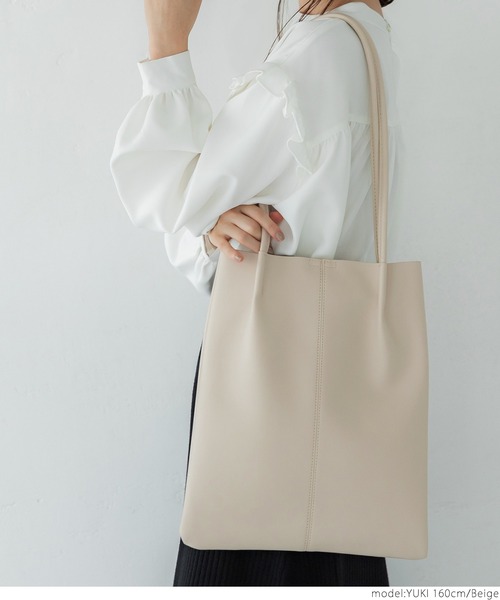 coca（coca）（コカ）の「フェイクレザーA4 トートバッグ（トートバッグ・レディース・ブラック/ベージュ・ONE SIZE）」の11枚目の写真