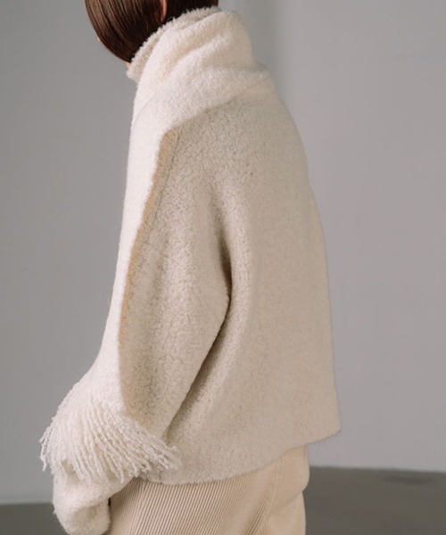 LE17SEPTEMBRE(ル・セプテンバー)の「アルパカタッチ ブークレプルオーバー / BOUCLE BASIC PULLOVER / L223KN05【LE17SEPTEMBRE】【2022PF】(ニット/セーター・レディース・グレー/アイボリー・38/36)」の2枚目の写真