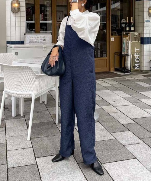AMELY(エミリー)の「リップル生地キャミサロペット(サロペット/オーバーオール・レディース・ブラック/ブラウン/ネイビー/ホワイト・フリー)」の14枚目の写真