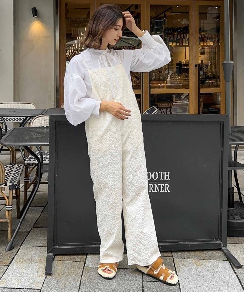 AMELY(エミリー)の「リップル生地キャミサロペット(サロペット/オーバーオール・レディース・ブラック/ブラウン/ネイビー/ホワイト・フリー)」の6枚目の写真