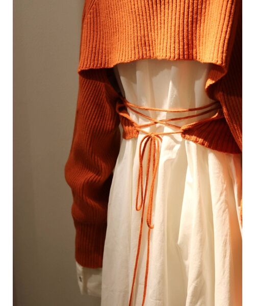 Ungrid(アングリッド)の「バックリボンニットセットワンピース(ワンピース・レディース・ブラック/オレンジ/オフホワイト・FREE)」の8枚目の写真