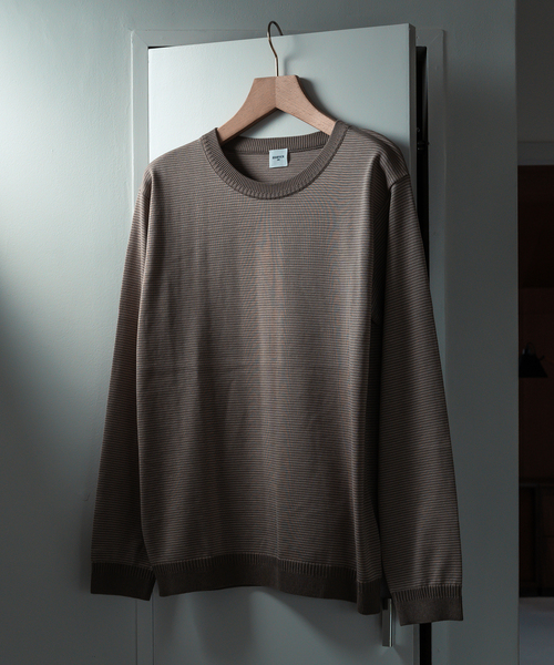 EDIFICE（エディフィス）の「ウォッシャブル クルーネック ニット（ニット/セーター・メンズ・ベージュ/ブルー系その他/ベージュ系その他/グリーン/ブラック系その他/ブラック・LARGE/SMALL/MEDIUM）」の4枚目の写真