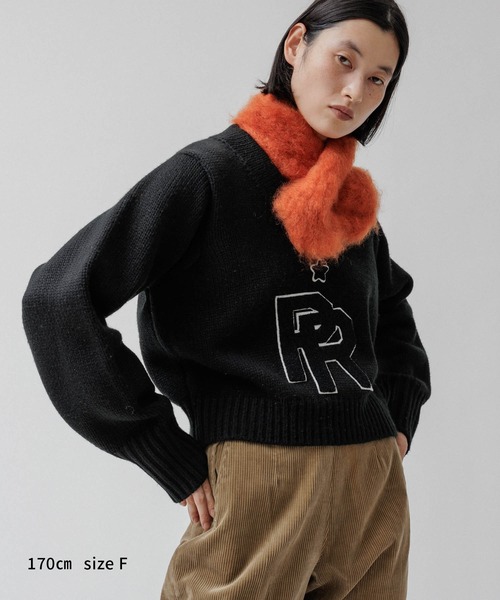 M TO R（ムウトアール）の「［TOPS］CROPPED LETTERED V-NECK KNIT（ニット/セーター・レディース・グリーン系その他/ブラック・FREE）」の8枚目の写真
