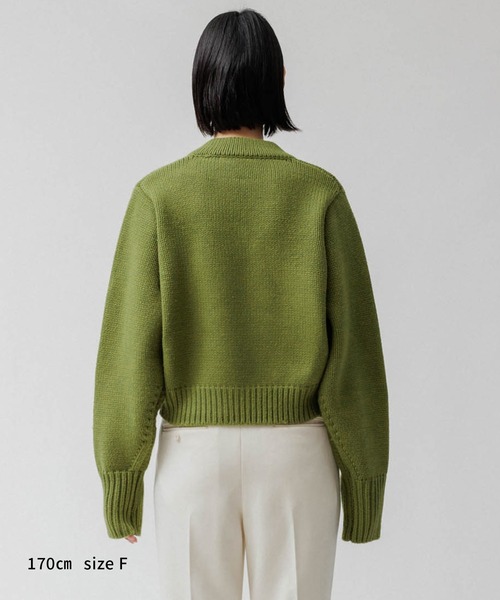 M TO R（ムウトアール）の「［TOPS］CROPPED LETTERED V-NECK KNIT（ニット/セーター・レディース・グリーン系その他/ブラック・FREE）」の3枚目の写真