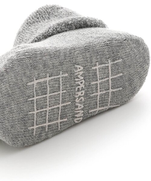 Ampersand（アンパサンド）の「ラトルソックス（ベビーシューズ/ベビーソックス・キッズ・アイボリー/グレー・9/12）」の7枚目の写真