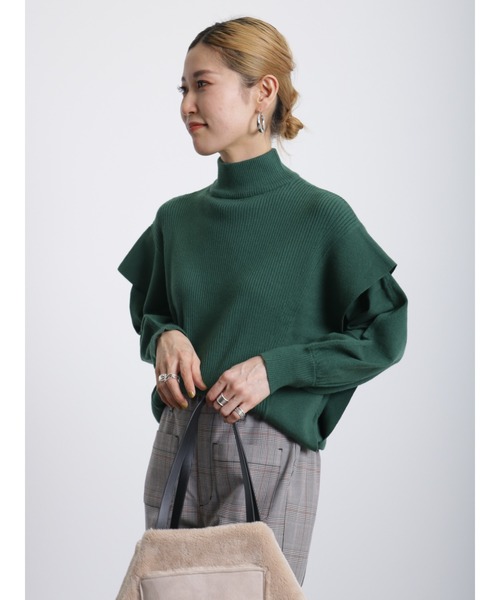 Samansa Mos2 blue（サマンサモスモスブルー）の「ショルダータックニットプルオーバー（ニット/セーター・レディース・ブラック/オフホワイト/グリーン・ﾌﾘ-）」の3枚目の写真