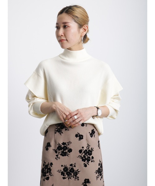 Samansa Mos2 blue（サマンサモスモスブルー）の「ショルダータックニットプルオーバー（ニット/セーター・レディース・ブラック/オフホワイト/グリーン・ﾌﾘ-）」の12枚目の写真