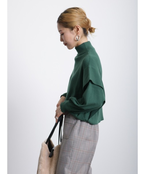 Samansa Mos2 blue（サマンサモスモスブルー）の「ショルダータックニットプルオーバー（ニット/セーター・レディース・ブラック/オフホワイト/グリーン・ﾌﾘ-）」の17枚目の写真