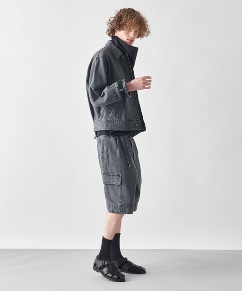 JOSEPH STUDIO（ジョゼフストゥディオ）の「【洗える】シャドウデニム　ショートパンツ（その他パンツ・メンズ・ライトグレー系/ブラック系・6/8）」の7枚目の写真