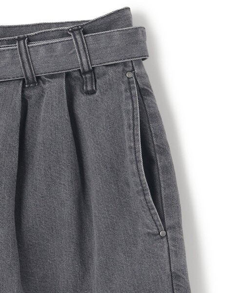 JOSEPH STUDIO（ジョゼフストゥディオ）の「【洗える】シャドウデニム　ショートパンツ（その他パンツ・メンズ・ライトグレー系/ブラック系・6/8）」の21枚目の写真