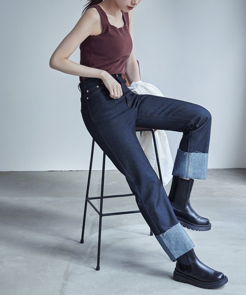 etoll.(エトル)の「リジットデニムロールアップストレートパンツ(デニムパンツ・レディース・ブラック/インディゴブルー・S/M)」の15枚目の写真