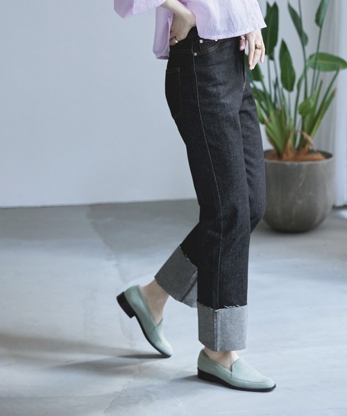 etoll.(エトル)の「リジットデニムロールアップストレートパンツ(デニムパンツ・レディース・ブラック/インディゴブルー・S/M)」の11枚目の写真