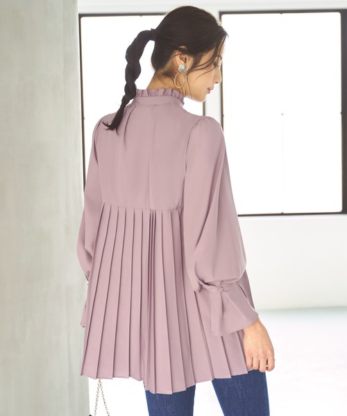 RUIRUE BOUTIQUE(ルイルエブティック)の「プリーツプルオーバーブラウス | 半袖 ハイネック トップス 体型カバー オフィスカジュアル ボリュームスリーブ フリル プリーツ Aライン 通勤服 華やか ブラウス(シャツ/ブラウス・レディース・ホワイト/ブラック/スモークピンク・3L/L/S/LL/M)」の7枚目の写真
