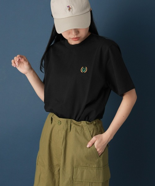 GEVACO(ゲバコ)の「【GEVACO/ゲバコ】メッセージバックプリントショートスリーブTEE(Tシャツ/カットソー・レディース・ベージュ/ブラック/ホワイト・MEDIUM)」の3枚目の写真