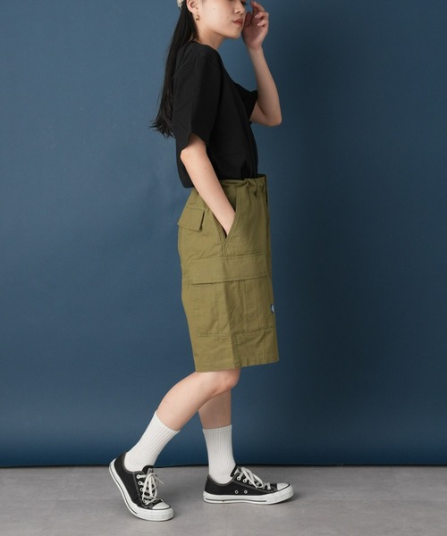 GEVACO(ゲバコ)の「【GEVACO/ゲバコ】メッセージバックプリントショートスリーブTEE(Tシャツ/カットソー・レディース・ベージュ/ブラック/ホワイト・MEDIUM)」の7枚目の写真