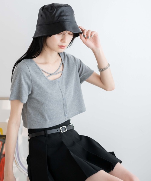 WEGO（ウィゴー）の「WEGO/フロントクロスショートリブT（Tシャツ/カットソー・レディース・杢グレー/ブラック/カーキ・FREE）」の3枚目の写真