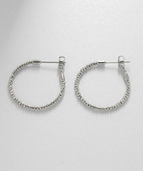 COCOSHNIK（ココシュニック）の「プラチナ カットビーズ フープピアス（ピアス（両耳用）・レディース・ホワイト系その他7・00）」の4枚目の写真