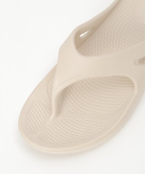 LBC(エルビーシー)の「エアリートングリカバリーサンダル(サンダル・レディース・グレー/ブラック/アイボリー・M/L)」の22枚目の写真