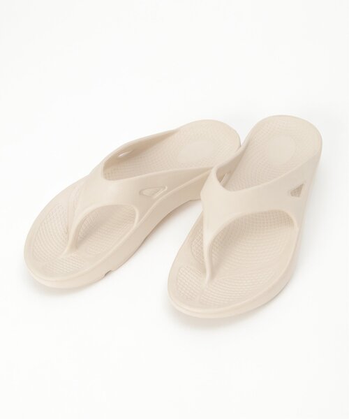 LBC(エルビーシー)の「エアリートングリカバリーサンダル(サンダル・レディース・グレー/ブラック/アイボリー・M/L)」の21枚目の写真