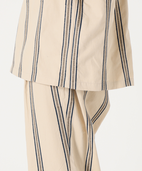 JOURNAL STANDARD relume（ジャーナルスタンダード　レリューム）の「エンブロイダリーストライプ キャンバスシャツ（シャツ/ブラウス・メンズ・アイボリー/サファリグリーン/ブラック・LARGE/MEDIUM）」の11枚目の写真