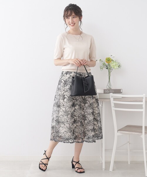 couture brooch(クチュールブローチ)の「◆【洗える・UVケア・接触冷感】ポイント透かし編みサマーニット(ニット/セーター・レディース・サックスブルー/ブラック/アイボリー/オレンジ・42/38)」の10枚目の写真