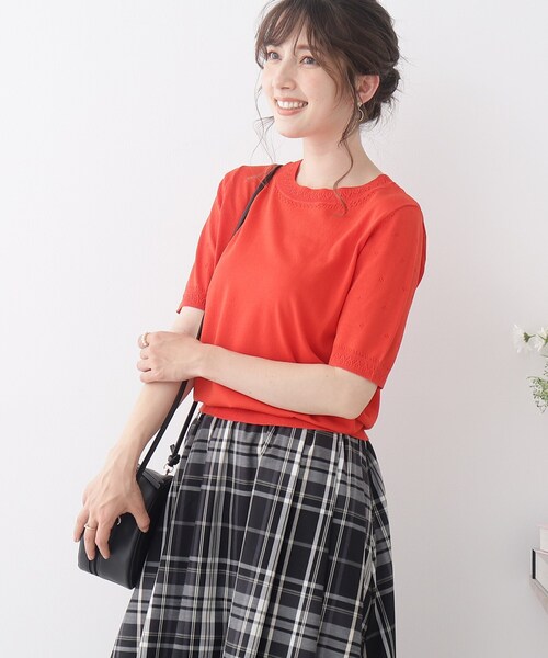 couture brooch(クチュールブローチ)の「◆【洗える・UVケア・接触冷感】ポイント透かし編みサマーニット(ニット/セーター・レディース・サックスブルー/ブラック/アイボリー/オレンジ・42/38)」の17枚目の写真