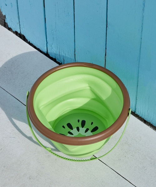 BAYFLOW（ベイフロー）の「折りたたみフルーツバケツ（KIDS）（おもちゃ・キッズ・オレンジ/グリーン/レッド・FREE）」の2枚目の写真