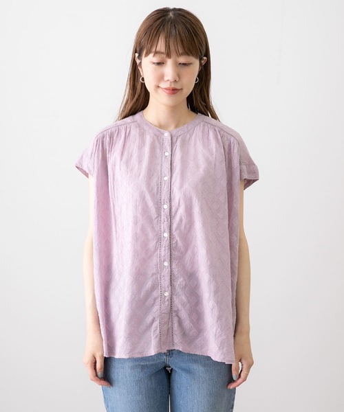 URBAN RESEARCH Sonny Label(アーバンリサーチサニーレーベル)の「コットンドビーフレンチギャザーブラウス(シャツ/ブラウス・レディース・オフホワイト/ブルー系その他/ラベンダー/ブラック・FREE)」の16枚目の写真