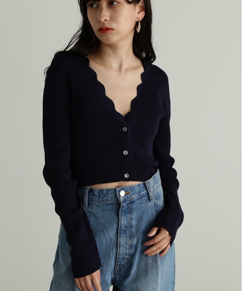 JILL STUART（ジルスチュアート）の「◆UVカットショートニットカーディガン（カーディガン/ボレロ・レディース・ピンク/イエロー/ベージュ/ネイビー・FREE）」の3枚目の写真