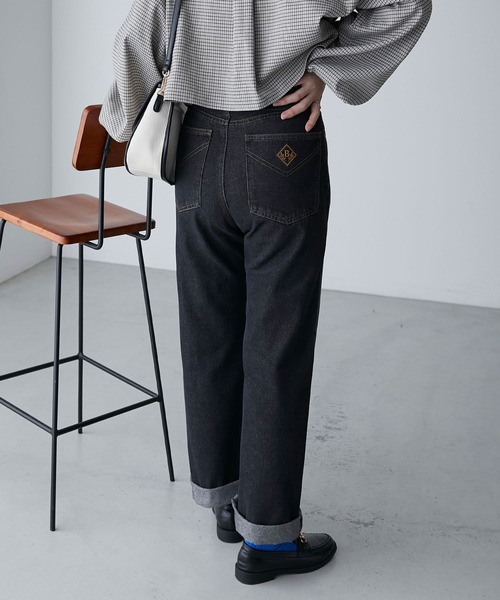 BONLECILL(ボンルシール)の「エンブレム刺繍ハイウエストデニムパンツ(デニムパンツ・レディース・アイボリー/ネイビー/ブラック/ブルー・L/M/S)」の3枚目の写真