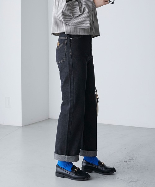 BONLECILL(ボンルシール)の「エンブレム刺繍ハイウエストデニムパンツ(デニムパンツ・レディース・アイボリー/ネイビー/ブラック/ブルー・L/M/S)」の22枚目の写真