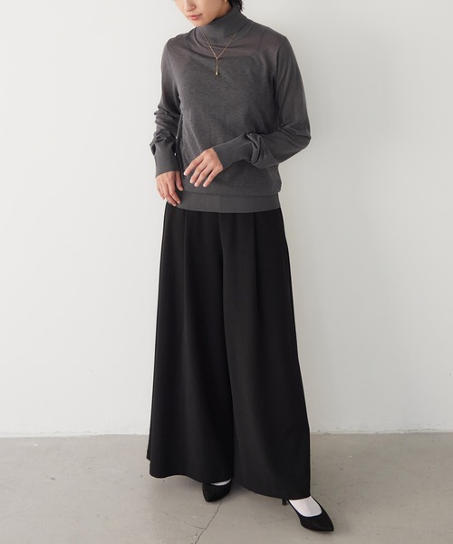 for/c（フォーシー）の「[新色追加]ハイネックシアーニット【サスティナブル】（ニット/セーター・レディース・オレンジ/アイボリー/チャコールグレー/ホワイト/ブルー/ブラック/ピンク/ラベンダー/ライトグレー・LL/M/L）」の10枚目の写真