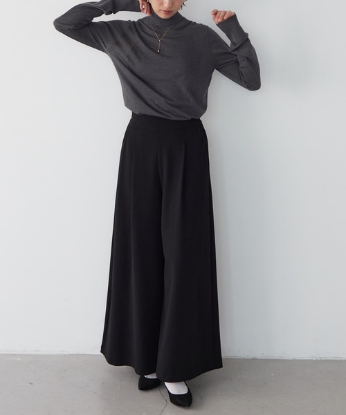 for/c（フォーシー）の「[新色追加]ハイネックシアーニット【サスティナブル】（ニット/セーター・レディース・オレンジ/アイボリー/チャコールグレー/ホワイト/ブルー/ブラック/ピンク/ラベンダー/ライトグレー・LL/M/L）」の12枚目の写真