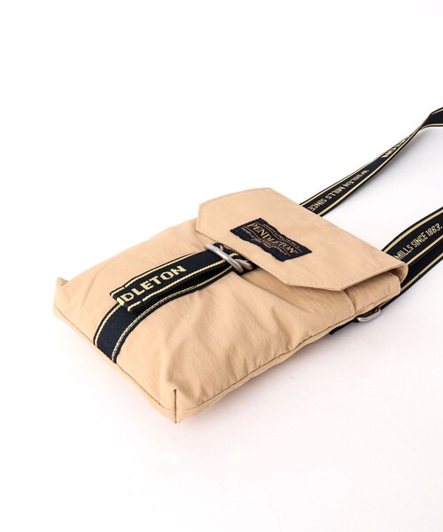 PENDLETON(ペンドルトン)の「【PENDLETON/ ペンドルトン】LOGOTAPE FLAP MINISHOULDER 233034(ショルダーバッグ・メンズ・ブラック/ベージュ・FREE)」の9枚目の写真