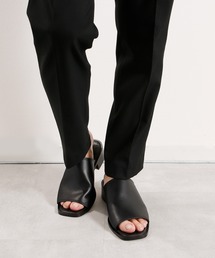 And A（アンドエー）の「PADRONE パドローネ / BL SQUARE OPEN TOE