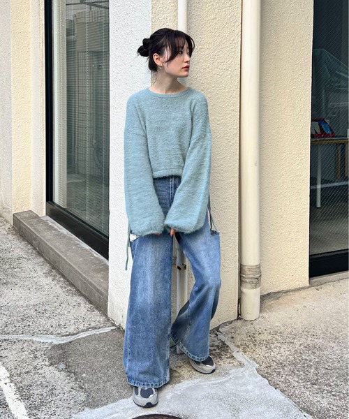 feepur(フェピュール)の「【ハンドウォッシャブル】ラメシャギードロストショートニット(ニット/セーター・レディース・ブラック/オフホワイト/ブルー・MEDIUM)」の9枚目の写真